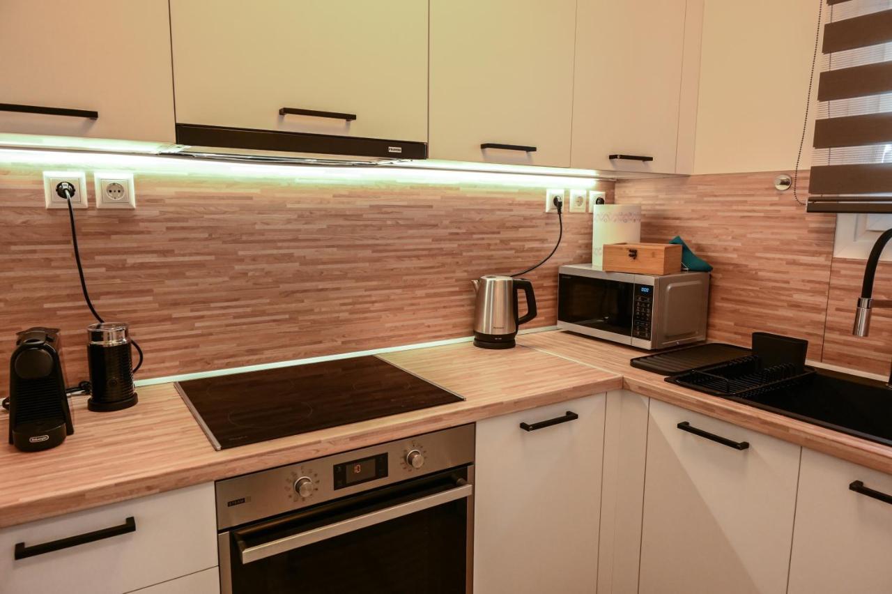 Larisa Hospitality I - Roof Top Apartment - With Free Parking Exterior foto