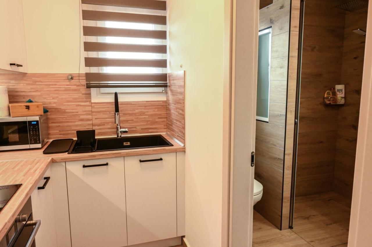 Larisa Hospitality I - Roof Top Apartment - With Free Parking Exterior foto
